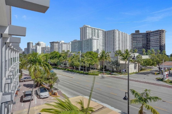 Royal Beach Palace image 11