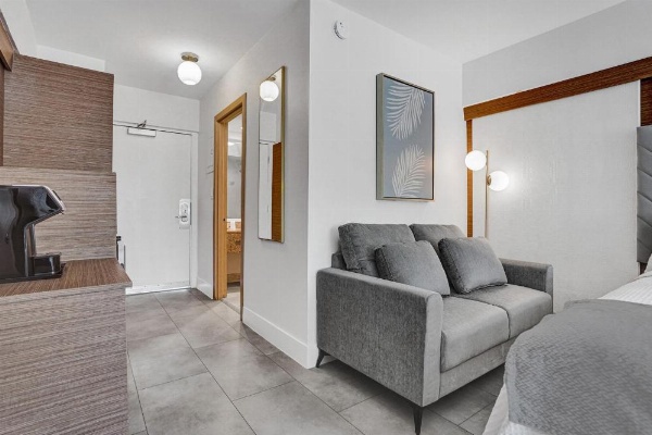 Royal Beach Palace image 28